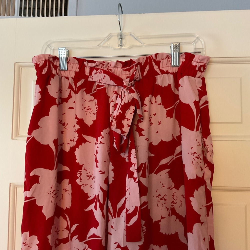 Sienna Sky Red Pink Floral Wide Leg Paperbag Waist Pants Large NWT Floral Boho - Picture 2 of 8